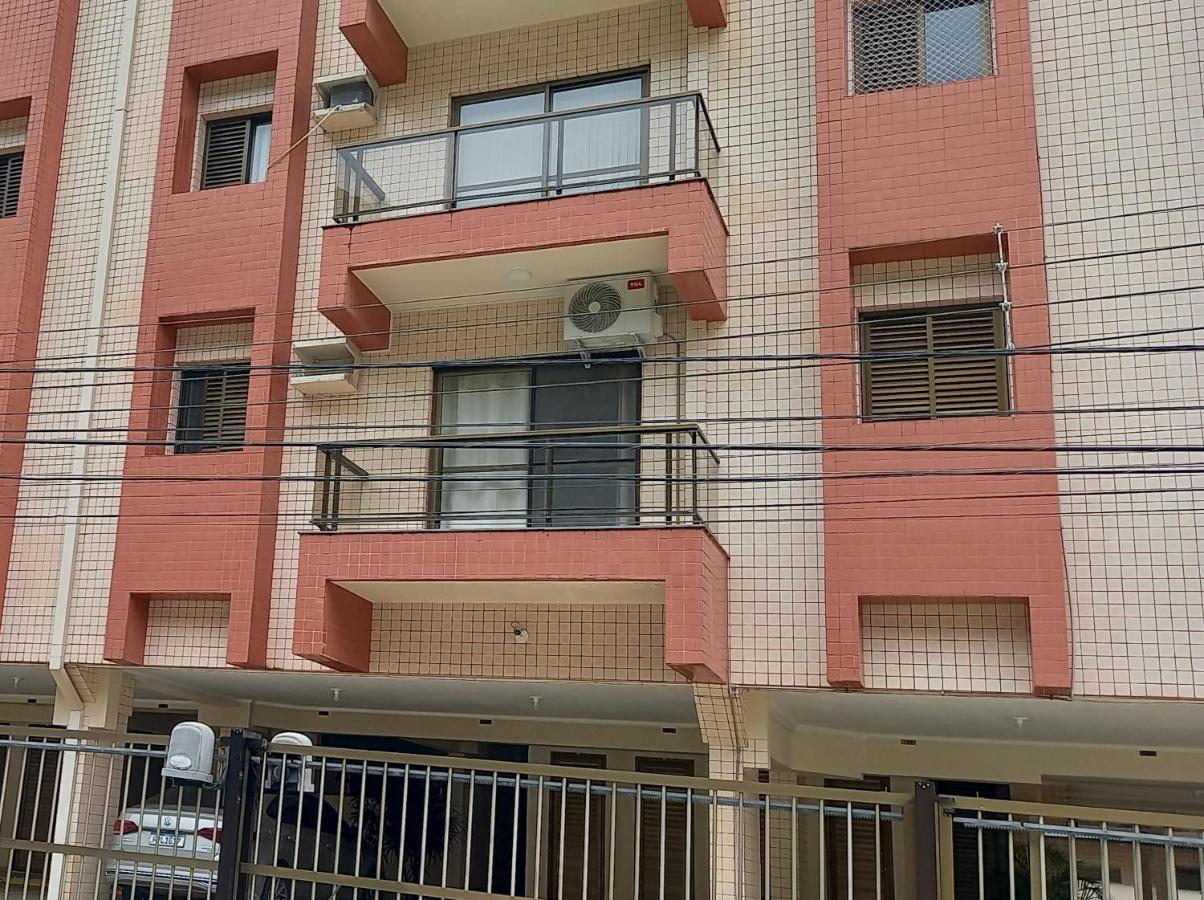 Apartamento Climatizado A 150 Metros Da Praia 우바투바 외부 사진